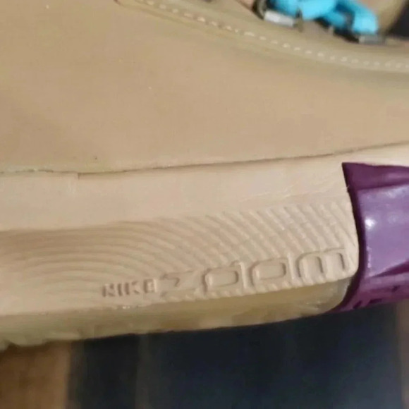 Nike KD 6 EXT Gum Limited Edition Sneakers - Picture 15 of 16